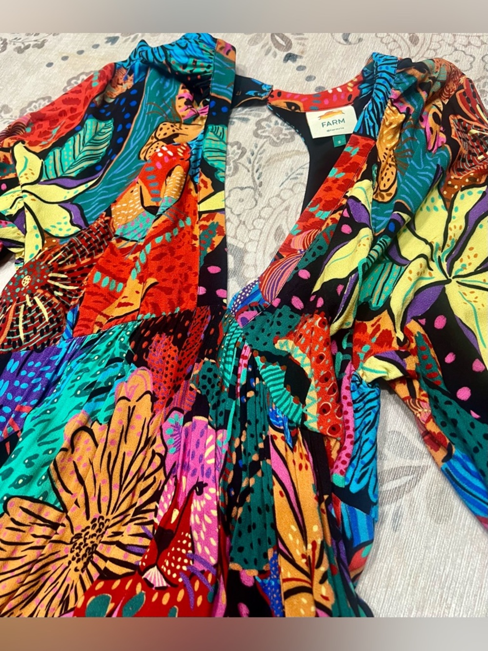 FARM Rio Cool Leopards Open Back Maxi Dress Jungle Print V-Neck Size Small - Picture 7 of 12